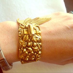 💠VINTAGE💠 GOLD TASSEL BRACELET Excellent cond.💠